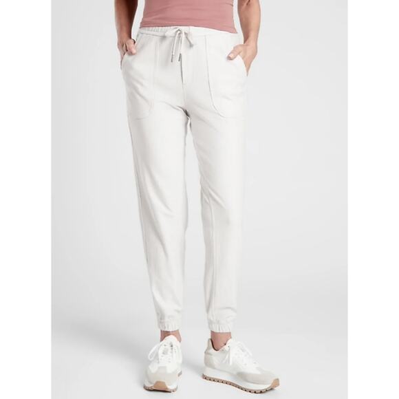 Athleta Farallon Jogger Magnolia White Size 4 Style # 988043 - Picture 2 of 9